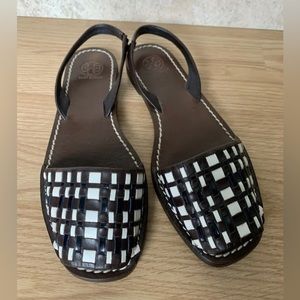 Tory Burch Size 9M Emori Flat Slingback Leather Sandals Brown & White 12158687